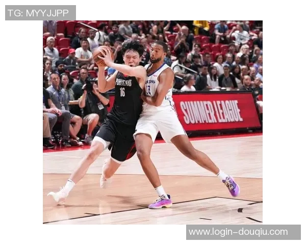 勇士队与开拓者队激战正酣谁能在这场对决中笑到最后