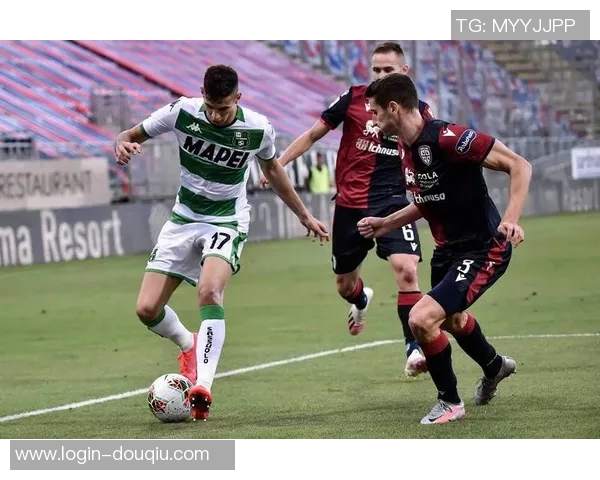 卡利亚里与都灵的角球对决分析及比赛影响探讨