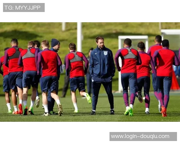 悉尼与圣乔治城的激烈对决展现足球魅力与团队精神的巅峰时刻